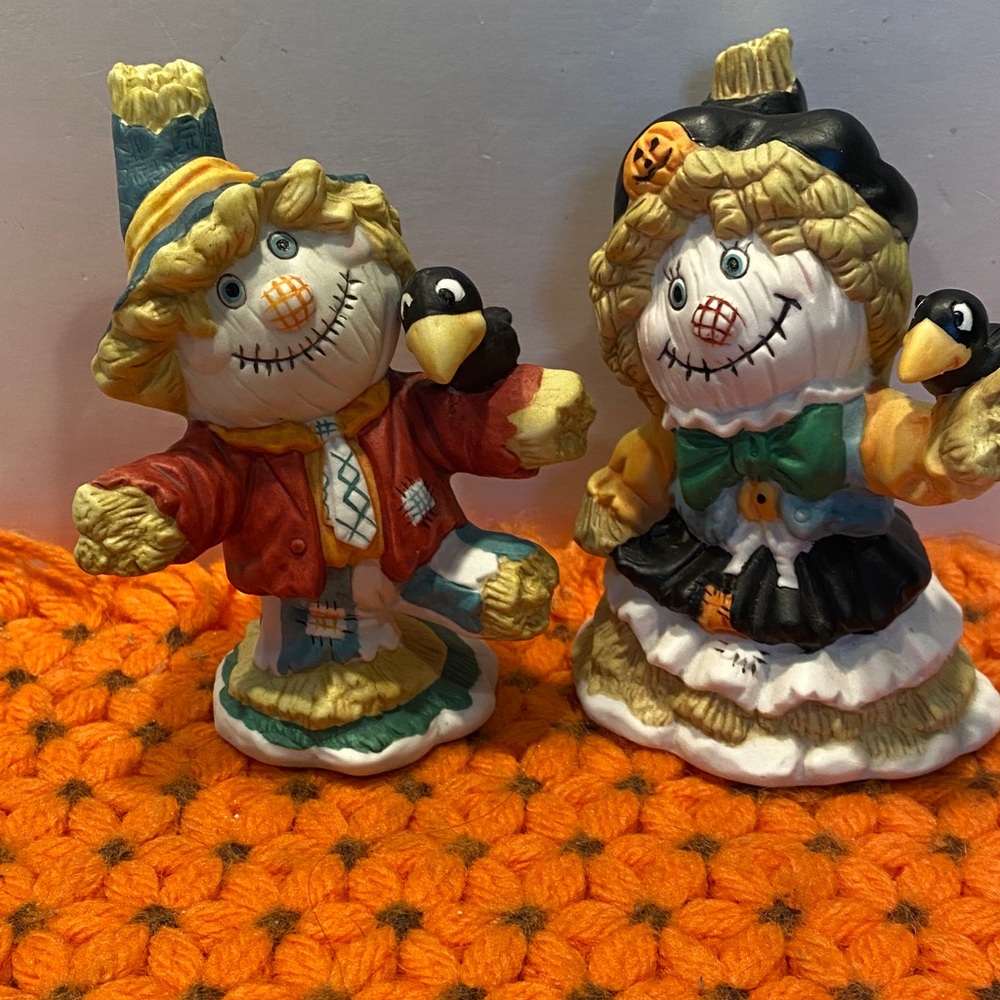 Vintage & NWT Set of 2 Harvest Scarecrows with Crows